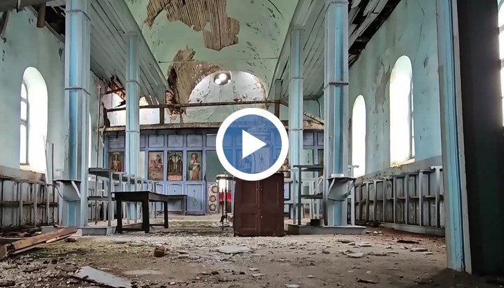 Местните жители спасили поне иконите от 102-годишната църква "Св. Св. Константин и Елена"