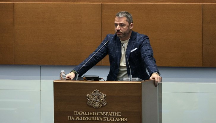 "Възраждане" заплаши с президентско вето