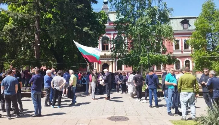 Огнян Атанасов: Планината е за туризъм, не за ветропарк за 150 милиона евро Огнян Атанасов: Планината е за туризъм, не за ветропарк за 150 милиона евро