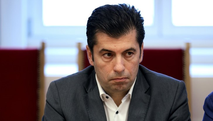 Бившият премиер е обвинен в превишаване на права и длъжностно престъпление Бившият премиер е обвинен в превишаване на права и длъжностно престъпление