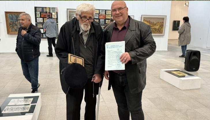 Доайенът на Русенската живописна школа Стефан Кацаров откри ретроспективна изложба с над 150 творби