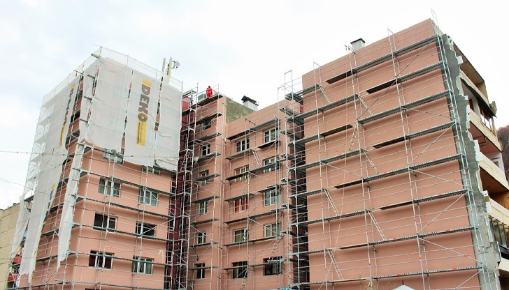 231 жилищни сгради в 38 общини получават средства за енергийна ефективност