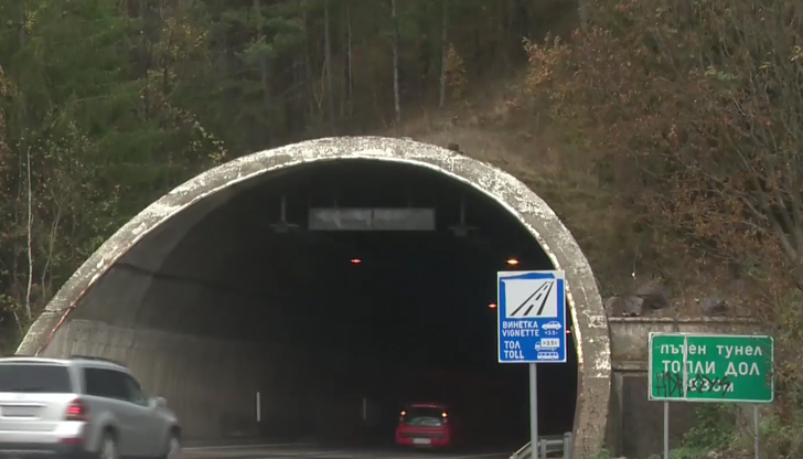 Всички автомобили ще се движат в две ленти към Варна