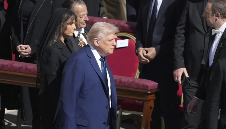 Доналд Тръмп и Володимир Зеленски са разговаряли за кратко преди