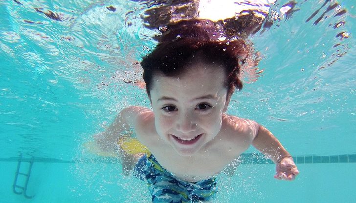 Хлорът в басейните крие риск от сериозни очни инфекцииХлорът е