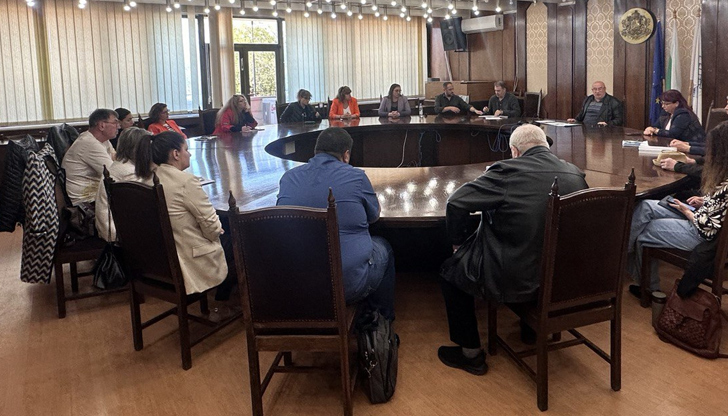 Избраха и представители за комисиите по награди Русе и Млад