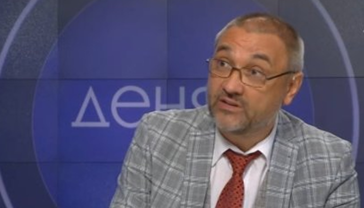 Депутатът от ИТН предлага задължителна матура по математика и закриване