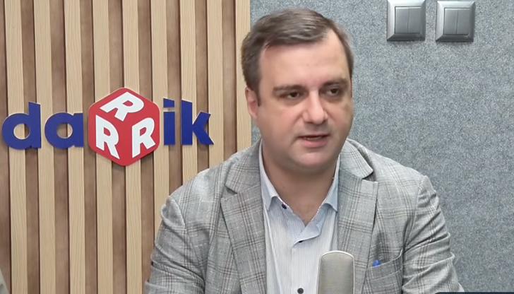 Младите предпочитат алтернативни форми на гражданска активност пред партийното членствоНаблюдава