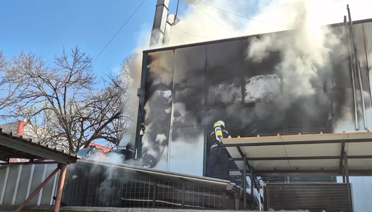 Инцидент със скара в кухнята вероятно е причината за огъня