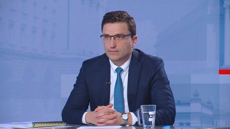 Венко Сабрутев: Корупцията е причината за състоянието на пътя, кръпките