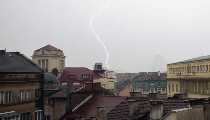 Над 80% от старите сгради у нас са без мълниезащита,