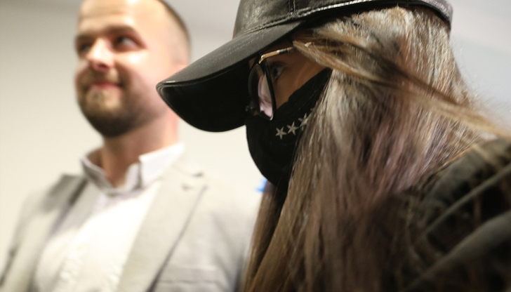 Тя е обвинена в помощ към Георги Семерджиев да избегне