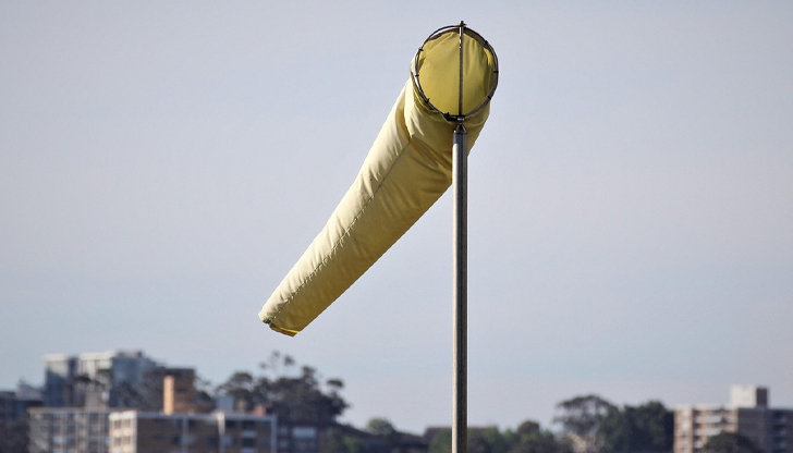 Метеоролозите предупреждават за рязко застудяване и валежи от дъжд и