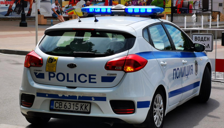 Мъжът признал, че е платил 50 лева за забранените веществаПолицейски