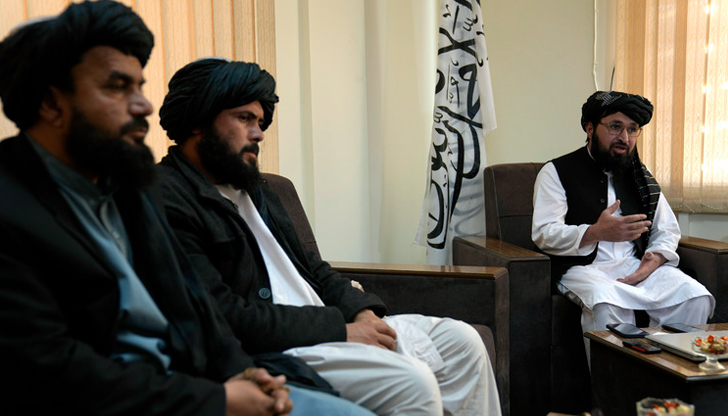Афганистанските власти обещават скорошно решение на случая по ислямските закониПредставители