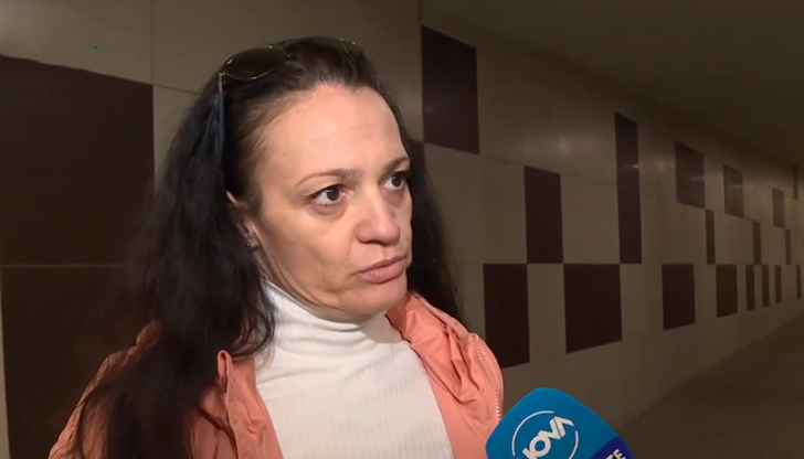 Майката на момчето: Съблекли са го и са го пребили,