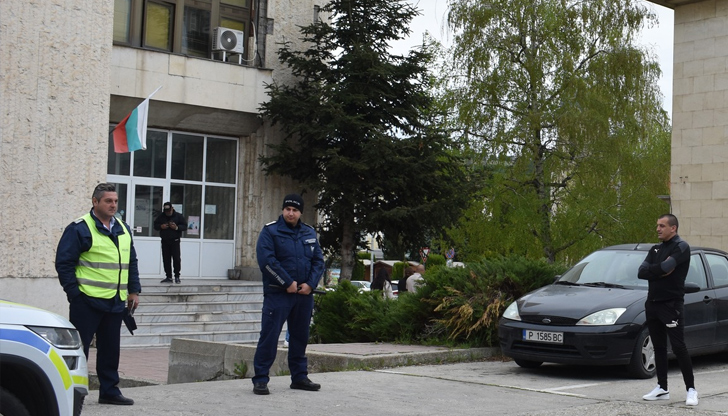 Сградата ще бъде дезинфекцирана в следобедните часовеРайонно управление – Бяла