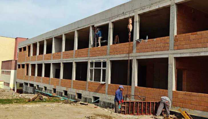 Административни сгради и училища са приоритет в ремонтната програмаОбщина Русе