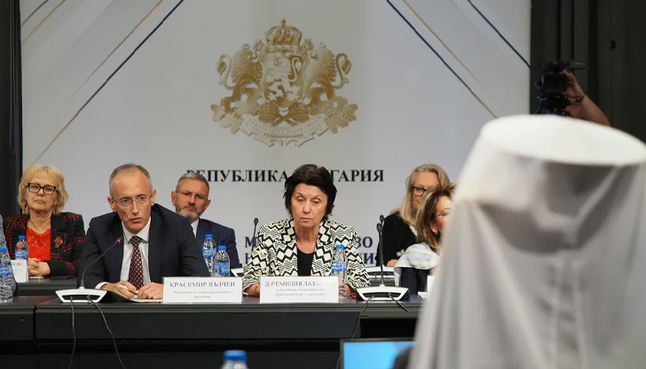 Родителите ще могат да избират между програма със или без