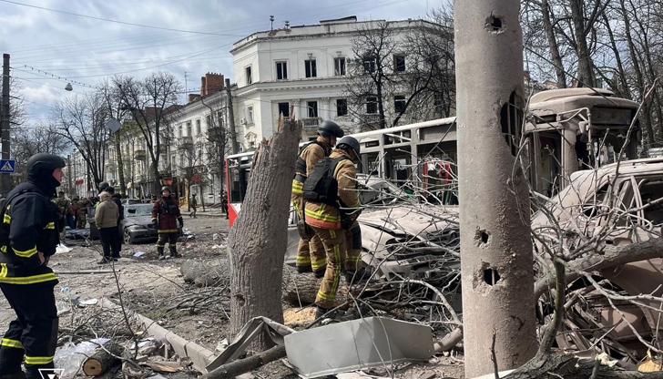 Атаката идва ден след смъртоносен удар, при който загинаха 35