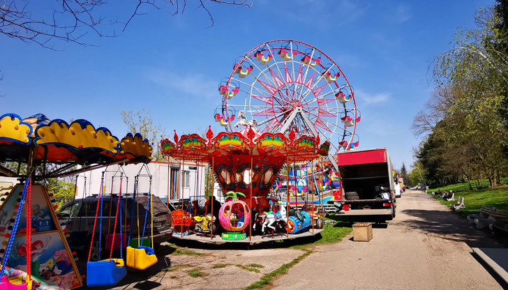 Гражданите настояват за изнасяне на атракциона извън централната част на