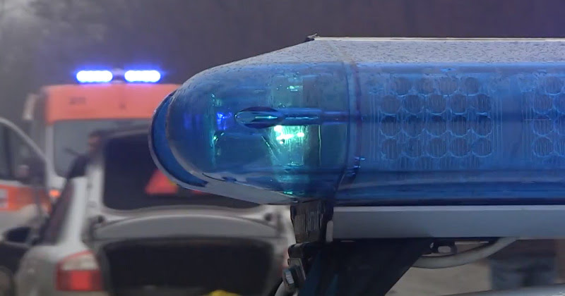 Преминаване на червен светофар доведе до инцидент в РусеДве леки