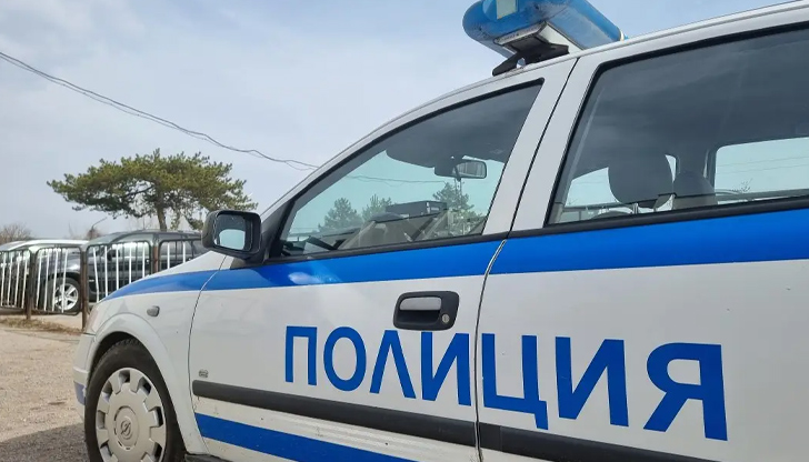 Сблъсъкът между три автомобила е станал в ранните часове на