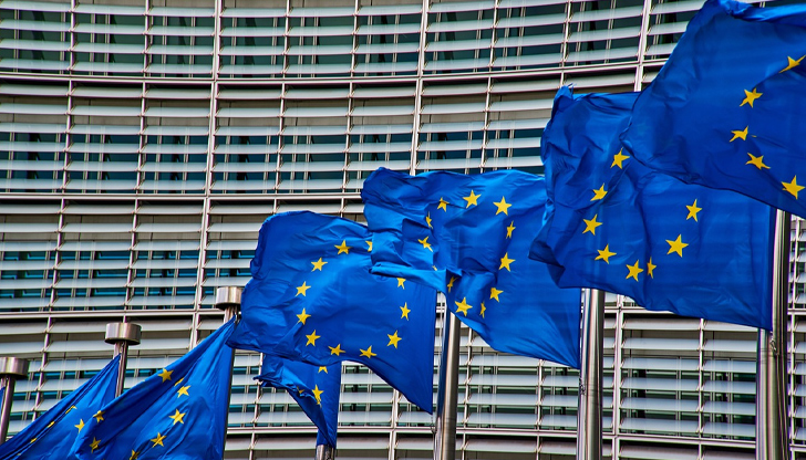 Царевица, пшеница, дрехи и мотоциклети са сред американските стоки, които