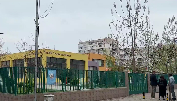 Малкият Никола сам преминал няколко улици и стигнал до дома