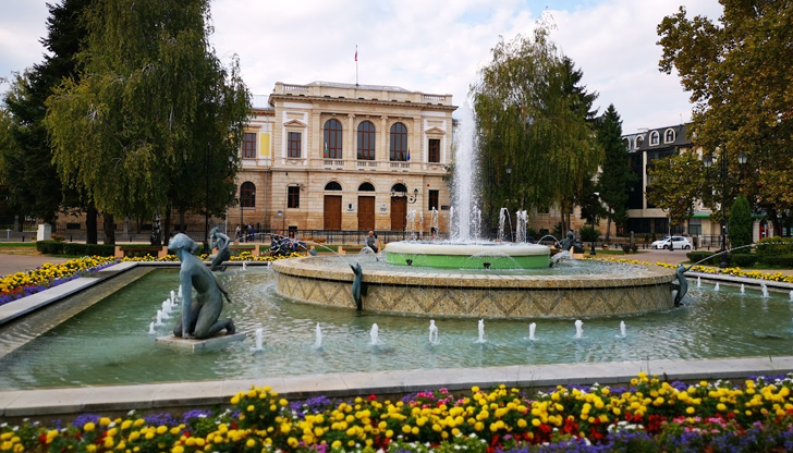 Монументът ще бъде разположен на площад Батенберг по инициатива на