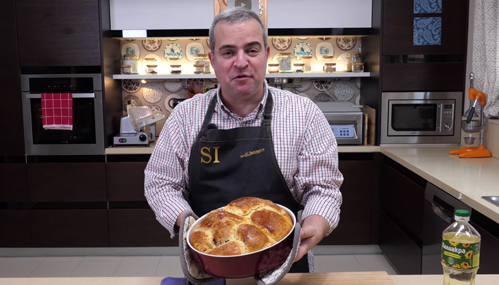 Популярният български готвач споделя тайните за идеален козунак точно преди