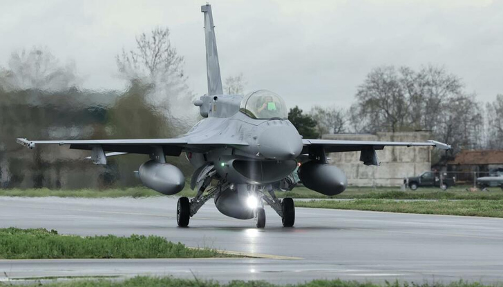 Първият български изтребител ще бъде приет след успешно приключване на