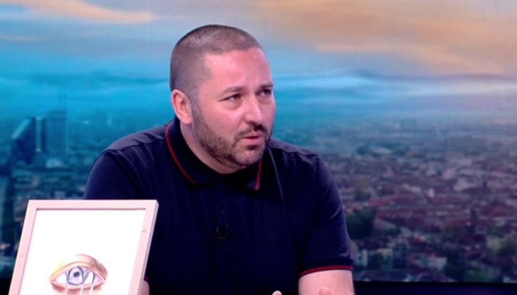 Изгоряха само малките бушони. Даниел Митов не ми вдига телефона,