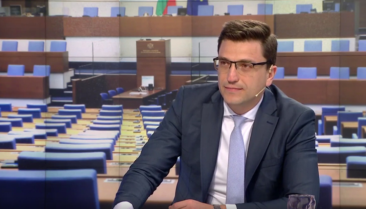 Депутатът от ПП-ДБ обвини управляващите в бездействие и обясни защо