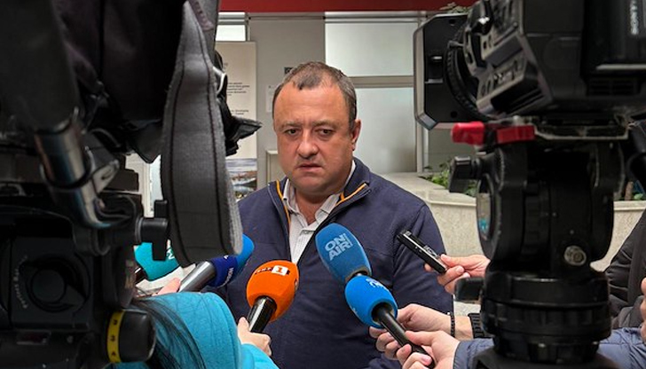 Ако тръгнем и да ги уволняваме, няма да има кой