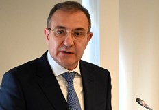 Хванати са 914 работници без трудови договори съобщи Борислав Гуцанов