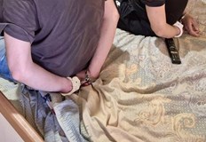 Осем души са арестувани иззети са марихуана и амфетаминиГрупа за