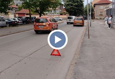 Автомобил Нисан се вряза странично в Пежо на улица Петрохан Катастрофа