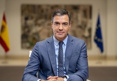 Случаят е част от серия обвинения срещу обкръжението на испанския