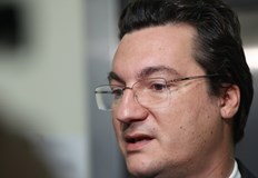 Референдумът за еврото е недопустим и противоконституционен смята бившият съветник