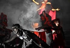 Представление за митичния певец с музика по ГлукТази сряда 15