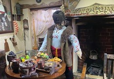 Експозицията в Енина включва над 300 книги и рядък печат