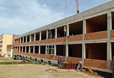 Правителството отпусна средства за разширяване на най голямото училище в РусеСредно