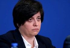 Критикът на АПИ ще продължи работата си извън държавната администрацияМинистърът