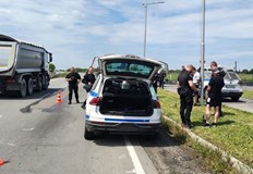 Четирима созополчани пътували с колата двама от мъжете признали че