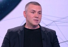 Евродепутатът посочи че липсата на правилни примери е в основата