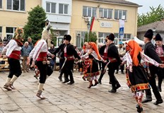 Севдалина и Валентин Спасови бяха гвоздеят на вечертаЖителите и гостите