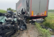 35 души са ранени при 29 тежки пътни инцидента в