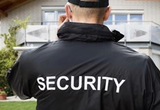 Фирмата призна че нападателите са работили при тях но не