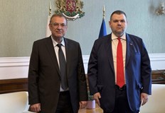 Пеевски и Чакъров се споразумяха за бъдещето на партиятаЛидерът на